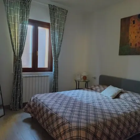 Apartman Rose House Rent Osimo